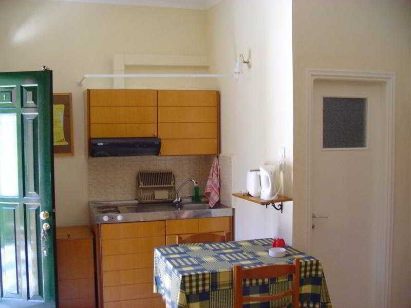 Aristotelis Apartments Frikes Exterior photo