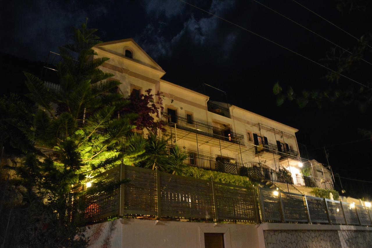 Aristotelis Apartments Frikes Exterior photo